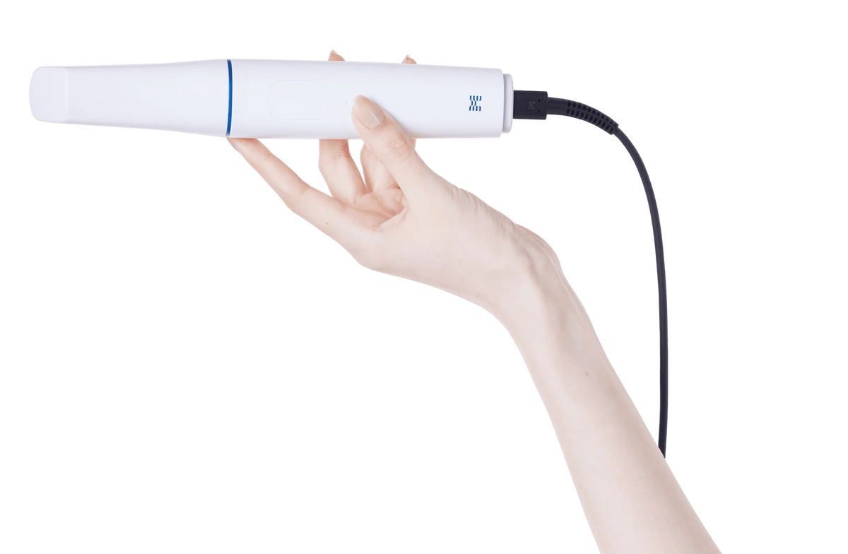 Medit i900 — Control with a touch (official manufacturer visual)